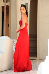 VESTIDO STRAPLESS PETALOS ROJO