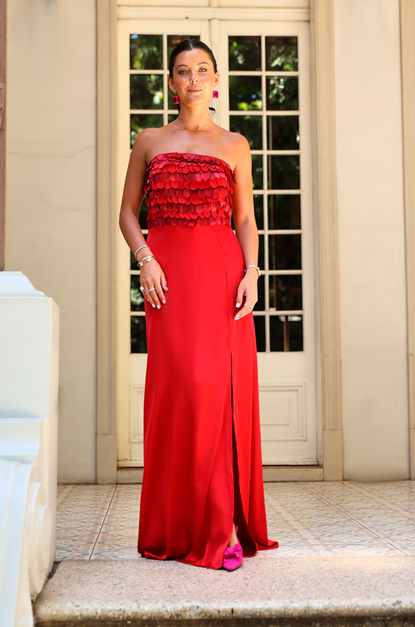 VESTIDO STRAPLESS PETALOS ROJO